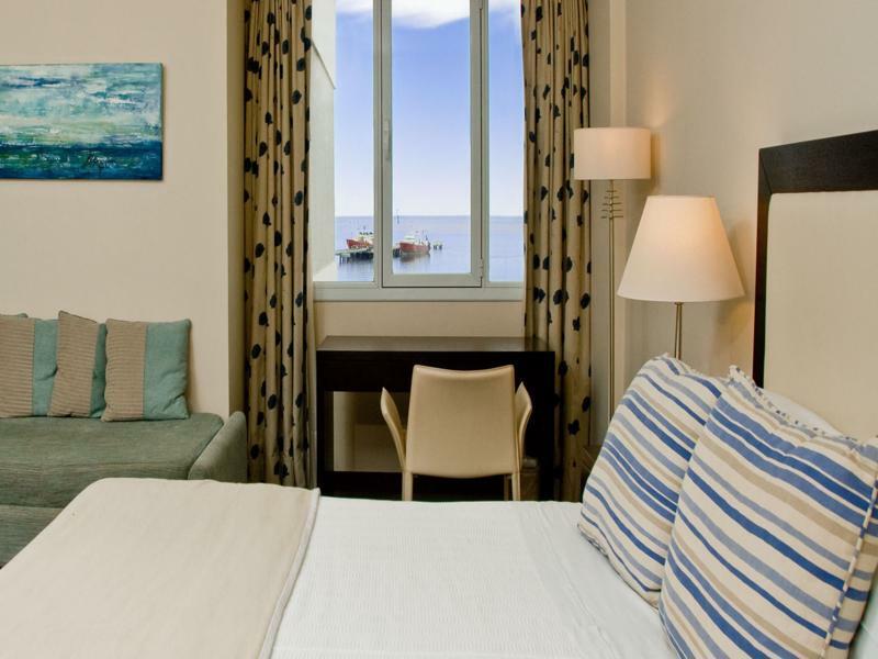 Hotel Peninsula Valdes Пуерто Мадрин Екстериор снимка